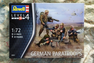 Revell 02521 GERMAN MODERN PARATROOPS